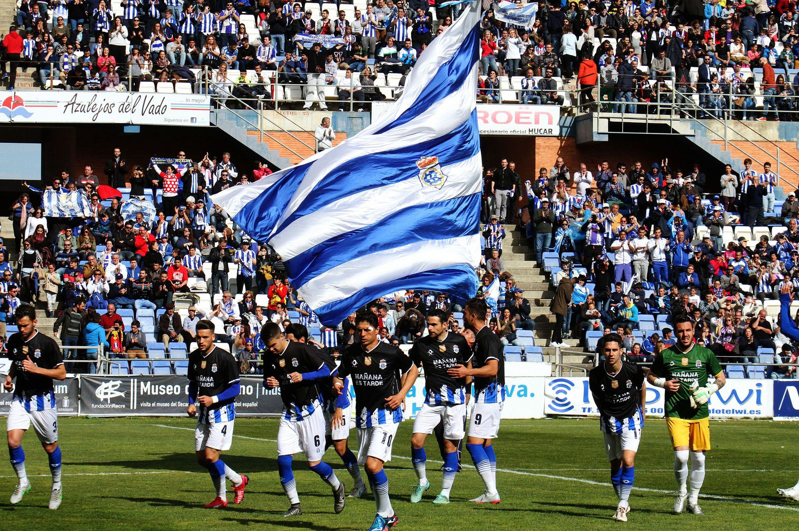 Así vivió Huelva el 'último partido' de la historia del Recre