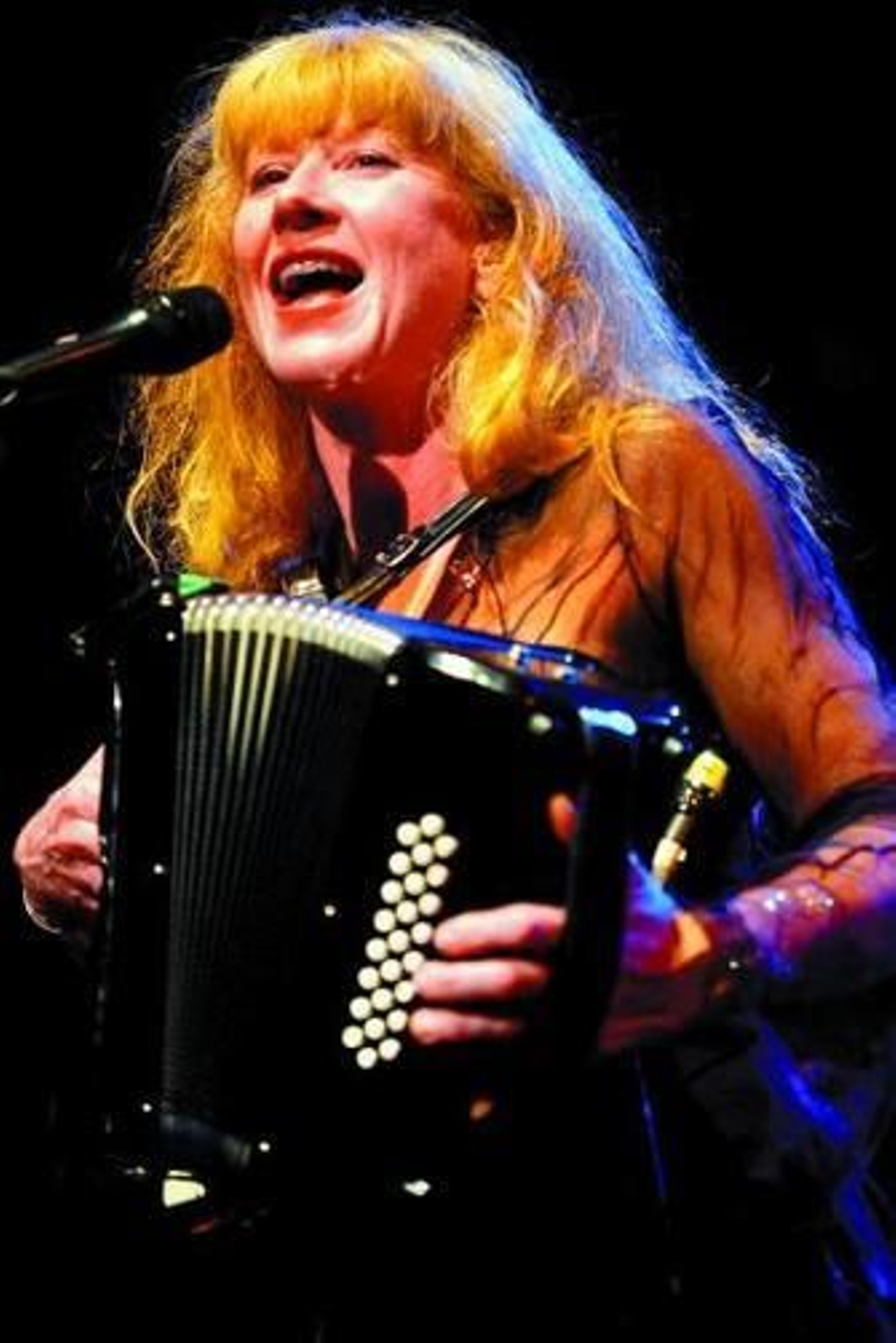 Loreena McKennitt durante su actuación en el Festival de Cornualles.