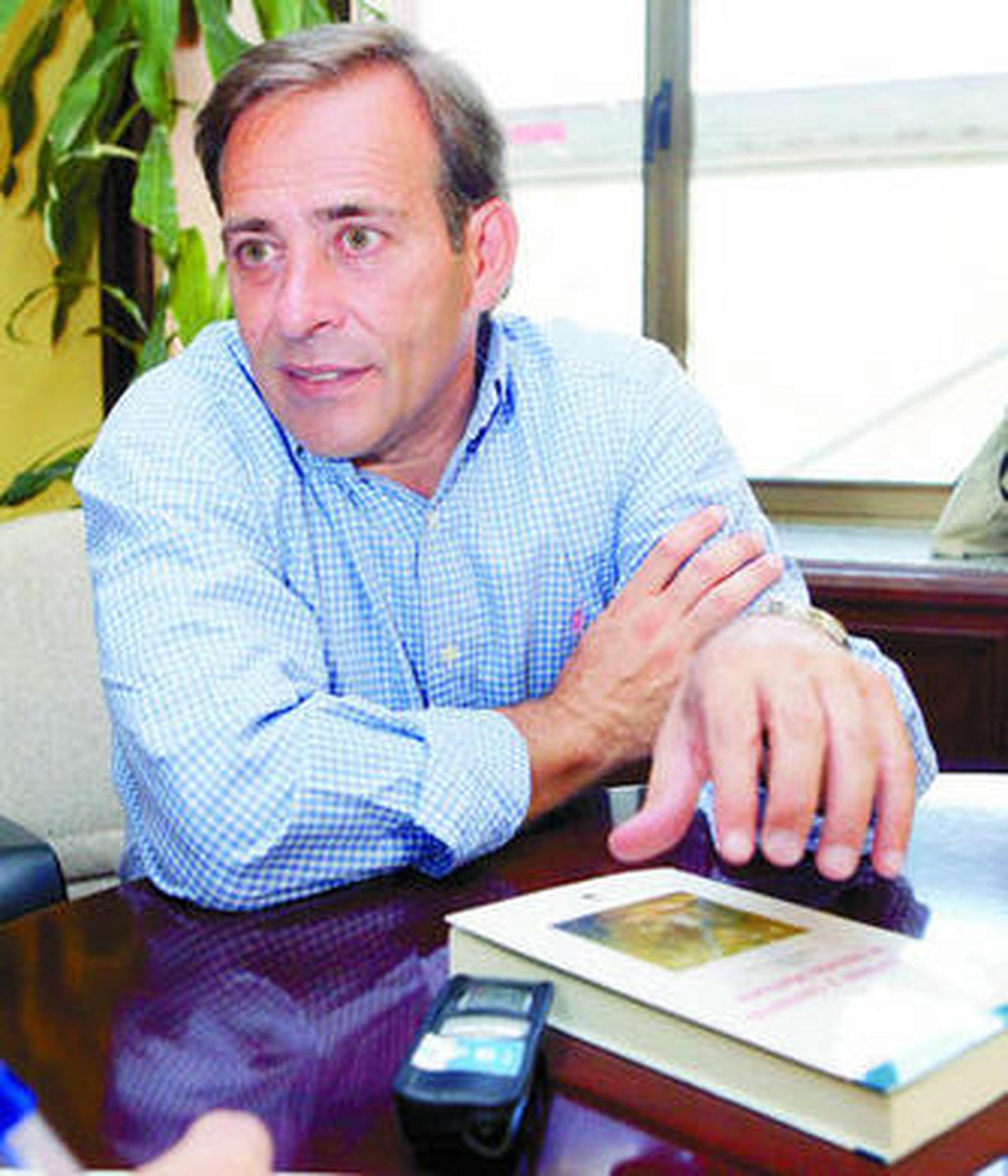 El poeta sevillano Antonio Machado, uno de los más destacados de la generación del 27.