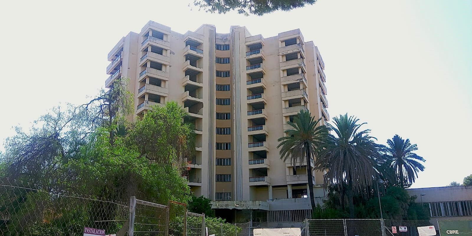 El estado actual del hotel Incosol de Marbella.