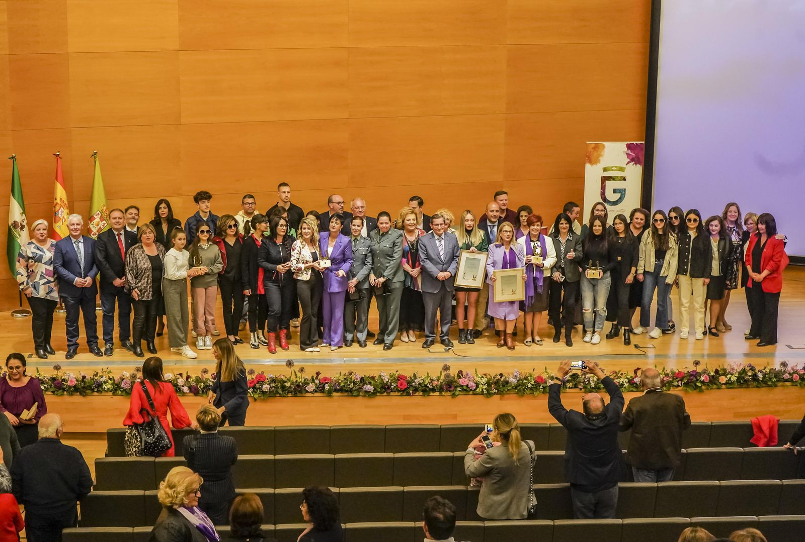 La Diputación de Granada premia la lucha por la igualdad de la provincia