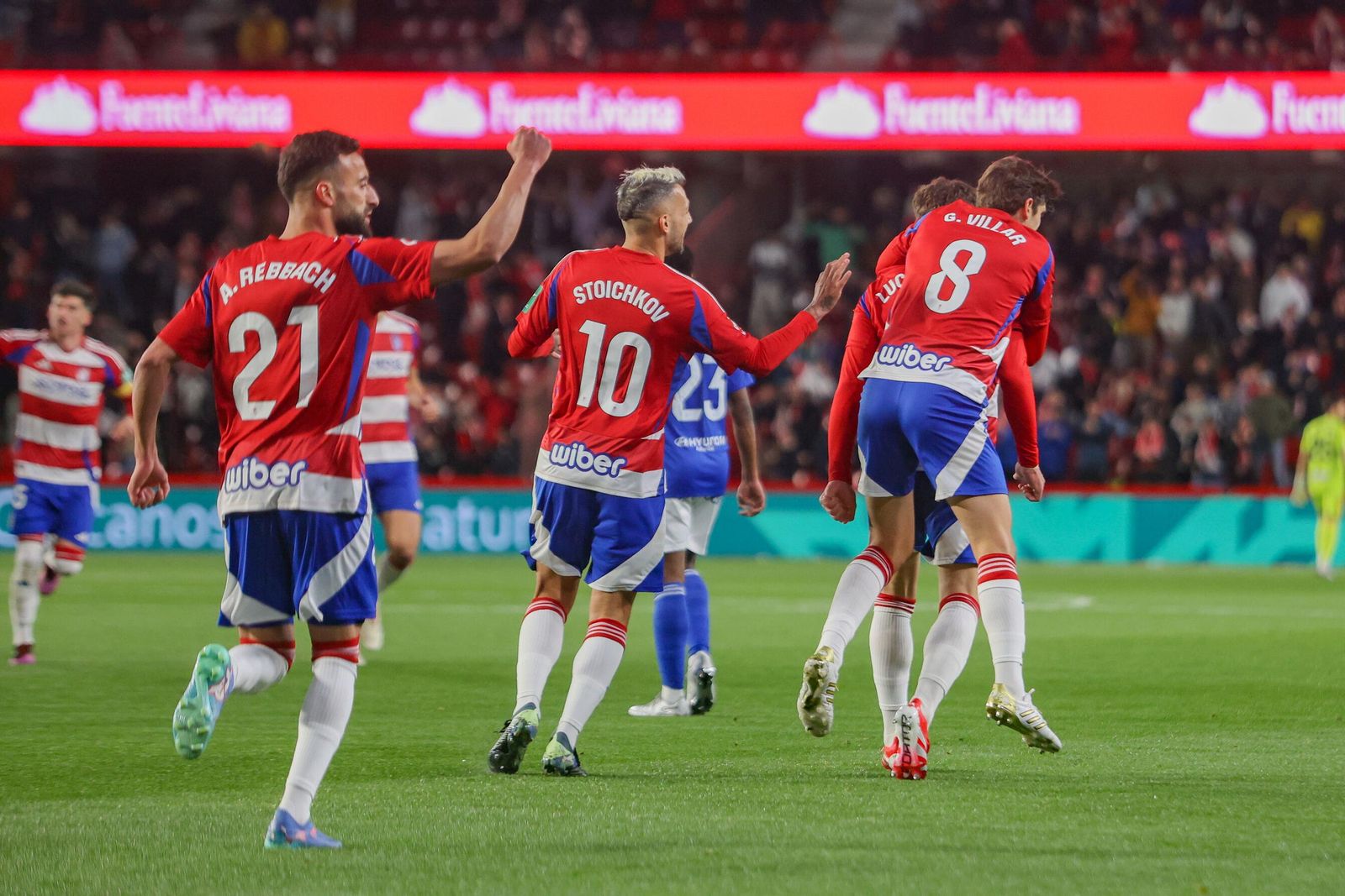 Las mejores imágenes de la victoria del Granada ante el Oviedo