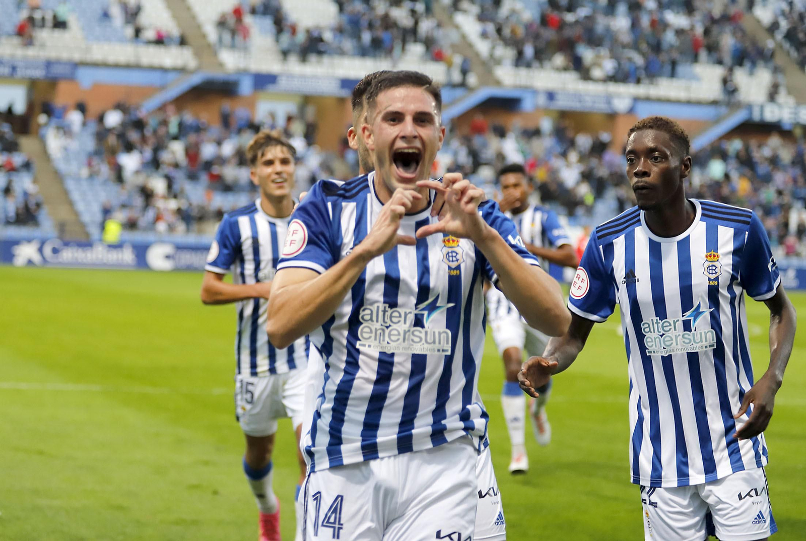 Imágenes del encuentro entre el Recreativo Huelva y el San Fernando