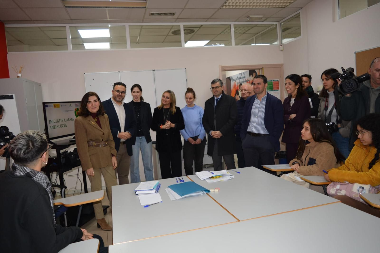 Imagen de la visita de la consejera de Empleo a los programas de formación de la Fundación Don Bosco