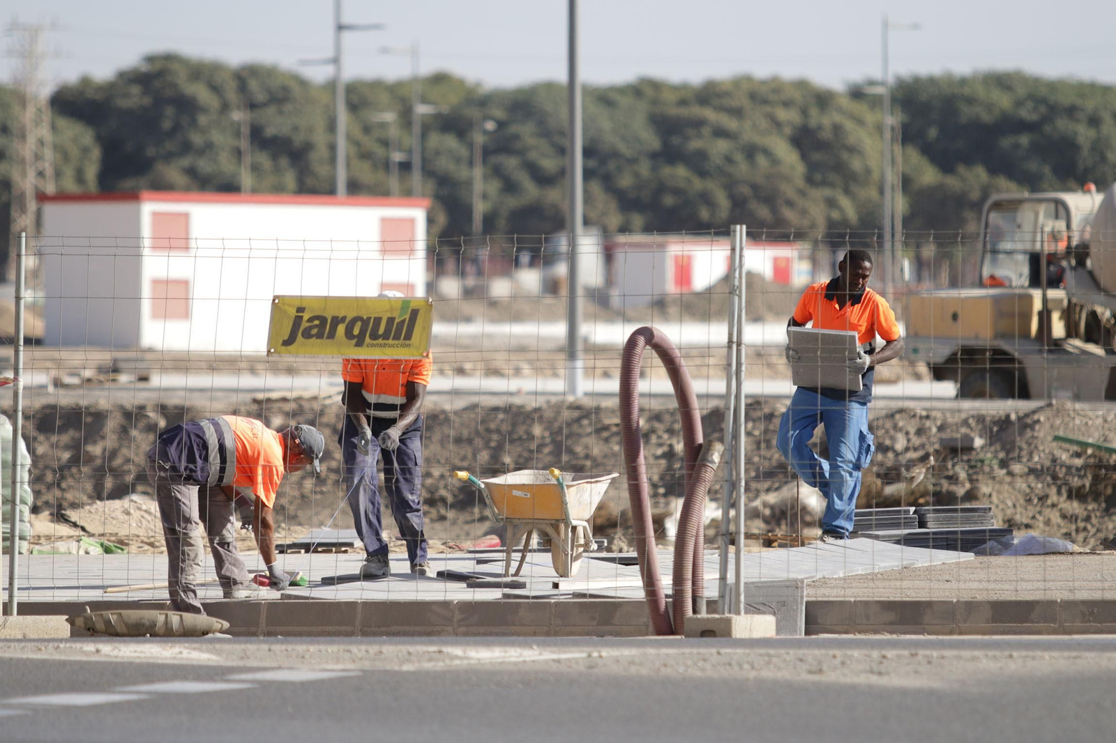 La construcción, el sector que mejor paga.