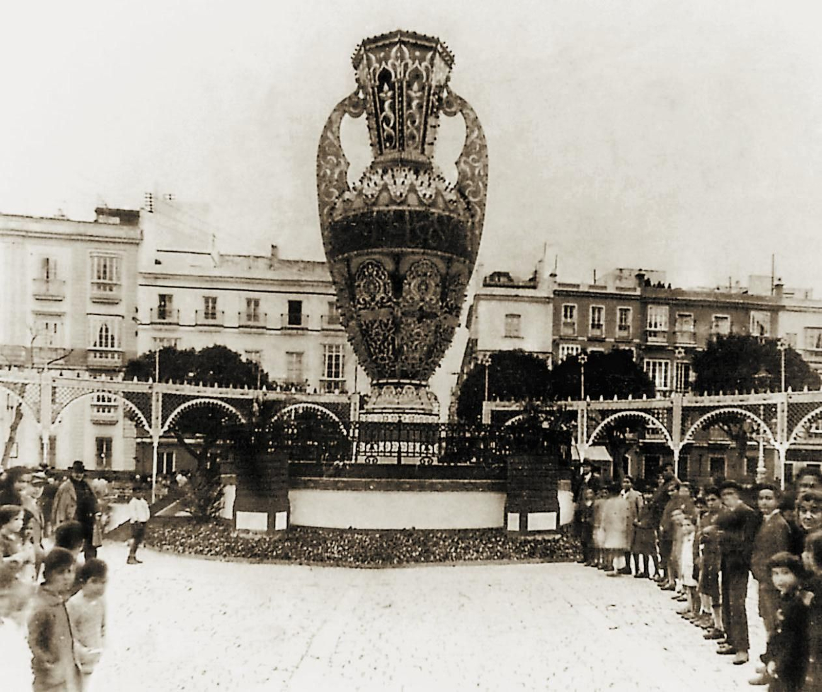 Cuando en Carnaval se iluminaban las calles y se ponían exornos