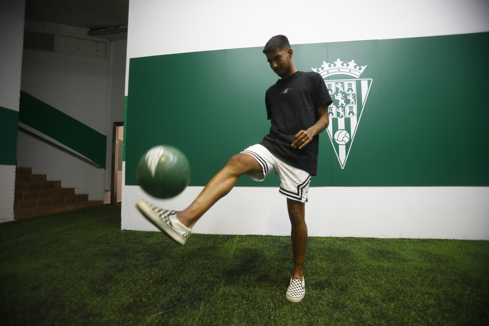 Las imágenes de la presentación de Calderón con el Córdoba CF