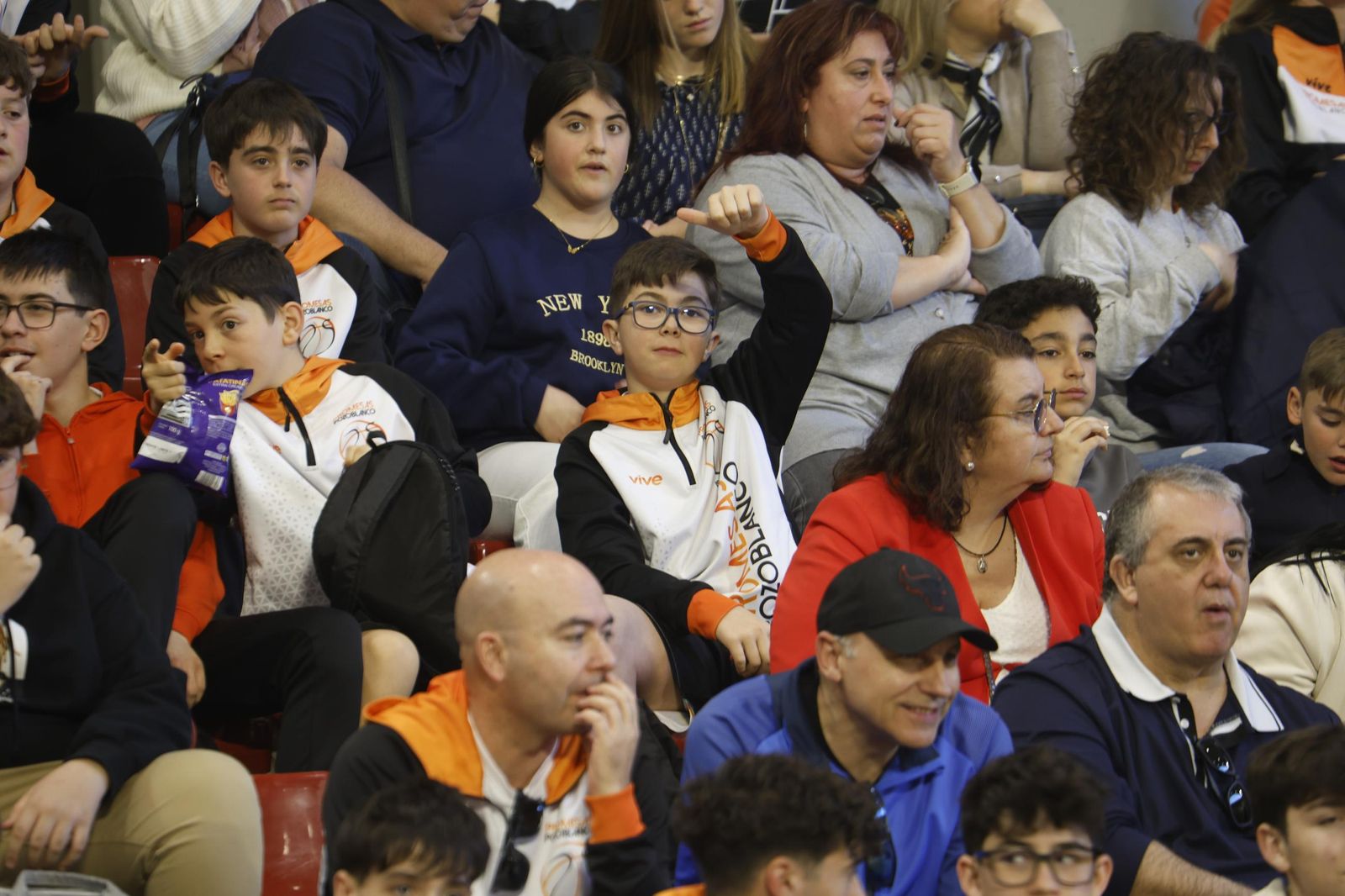 Las mejores fotos del ambiente en Vista Alegre para el Coto Córdoba - Albacete