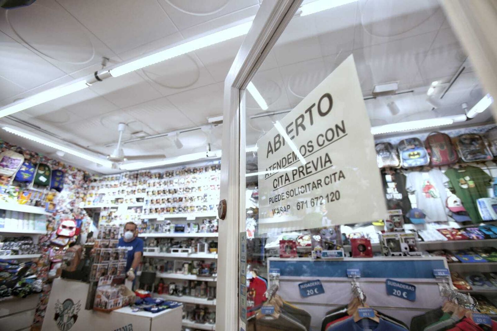 Las visitas a tiendas tienen que ser con cita previa.