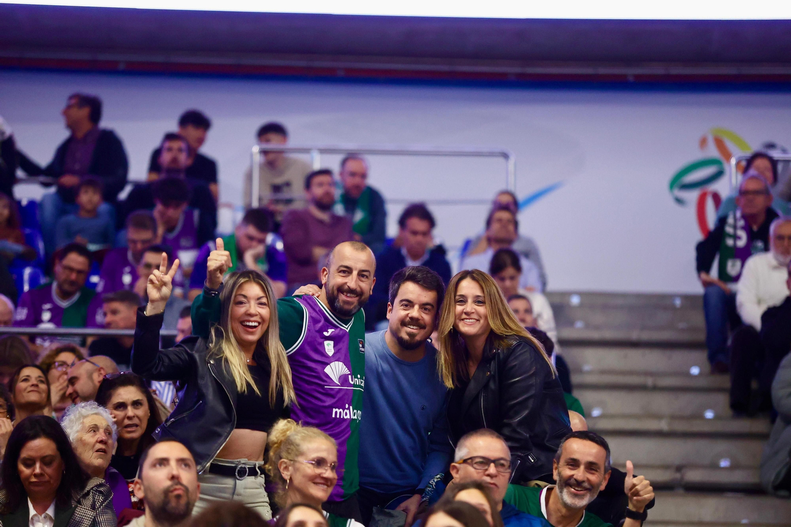 Aficionados del Unicaja en el Carpena