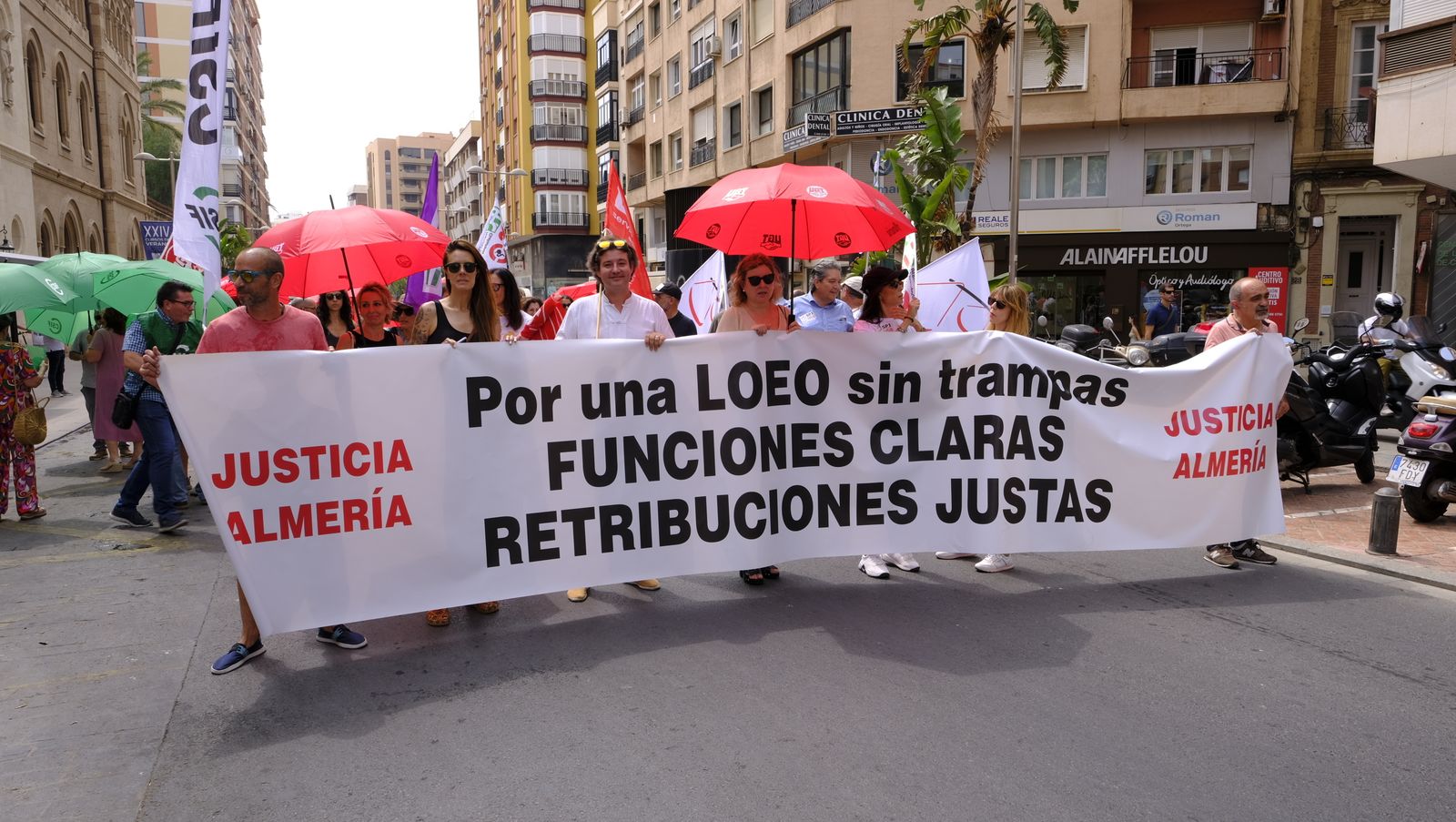 Los funcionarios de Justicia han tomado las calles de Almería.