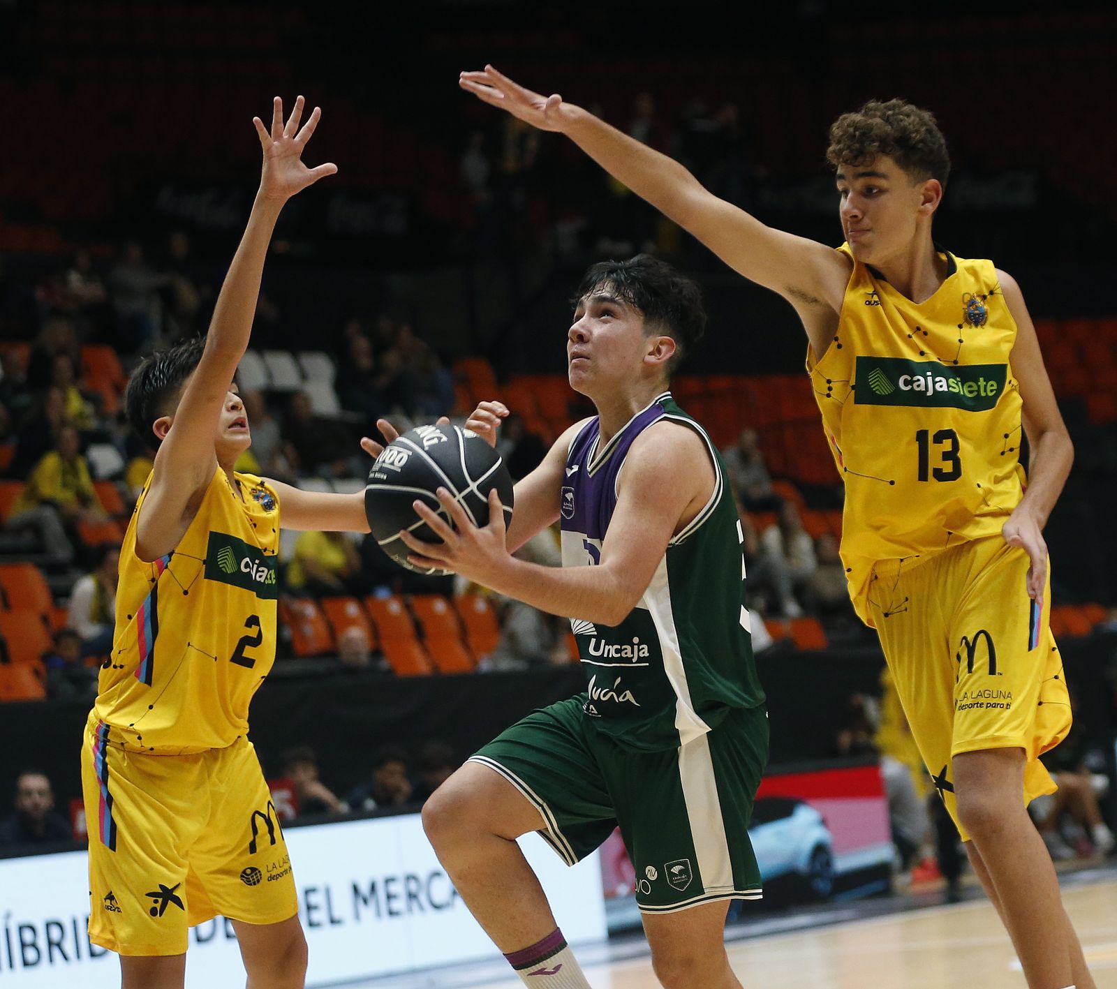 Las imágenes del Unicaja en la segunda jornada de la fase previa de la Minicopa