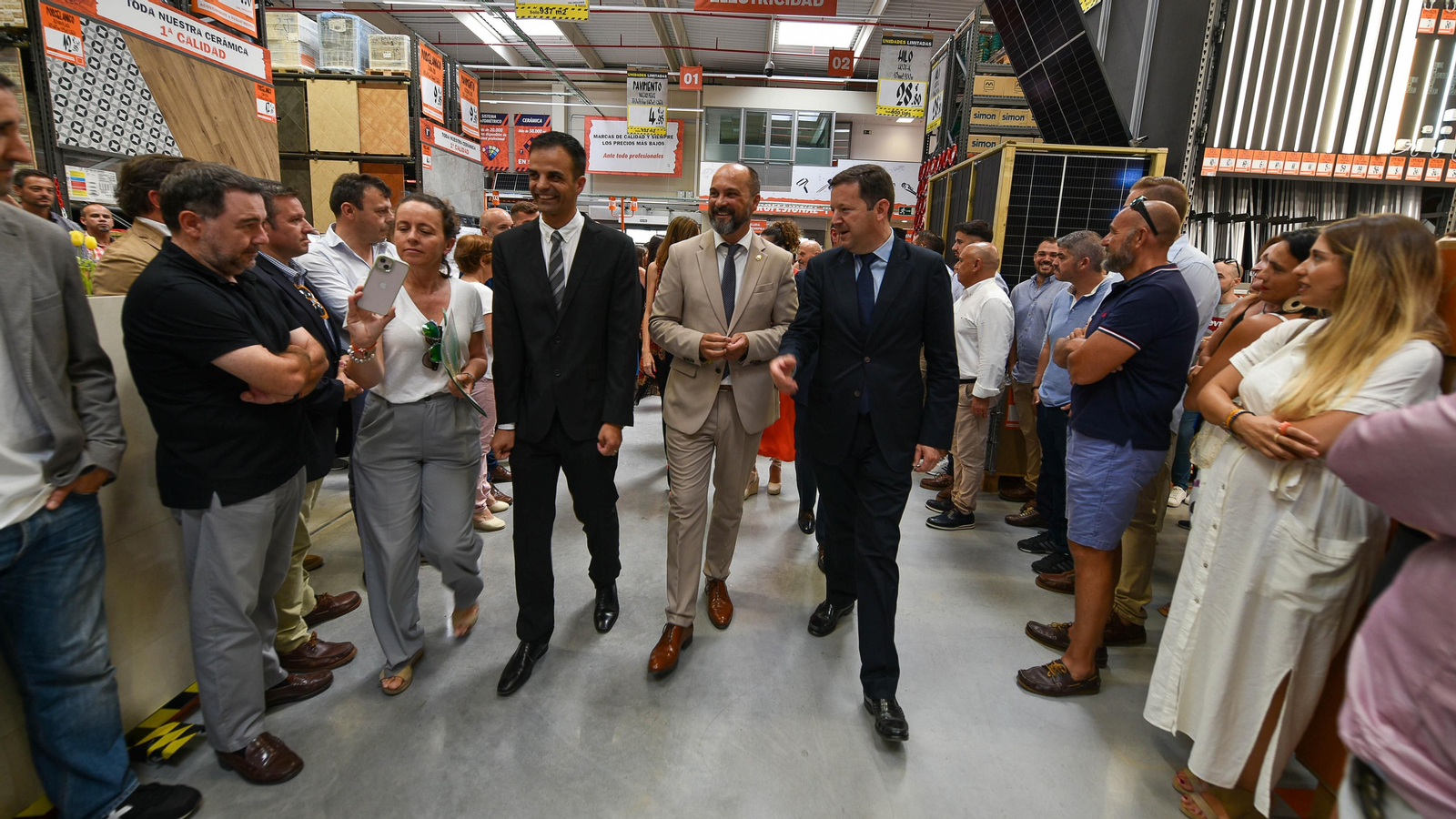 Las fotos de la inauguración de Obramat en Palmones