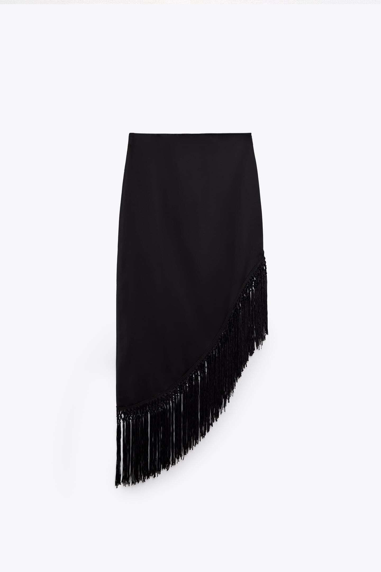 Falda de flecos de Zara.
