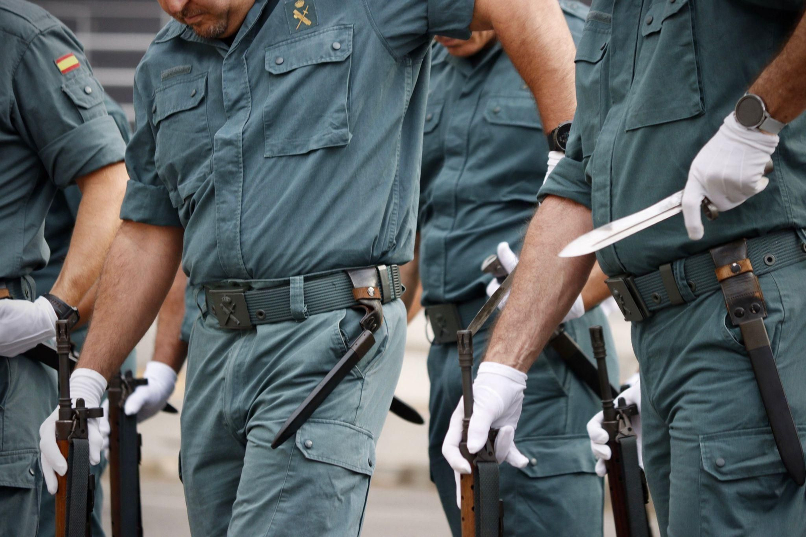 Imágenes del 179 aniversario de la Guardia Civil en Cádiz