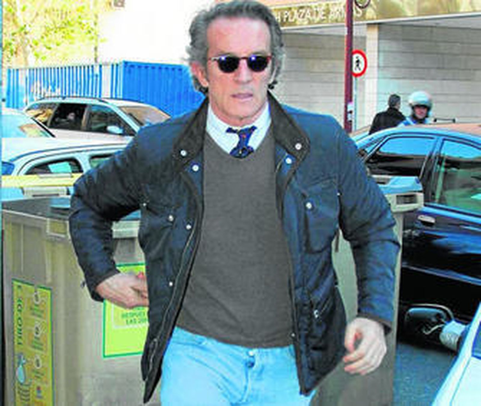 Alfonso ha elegido la costa italiana y Sanlúcar de Barramenda como sus refugios de verano.