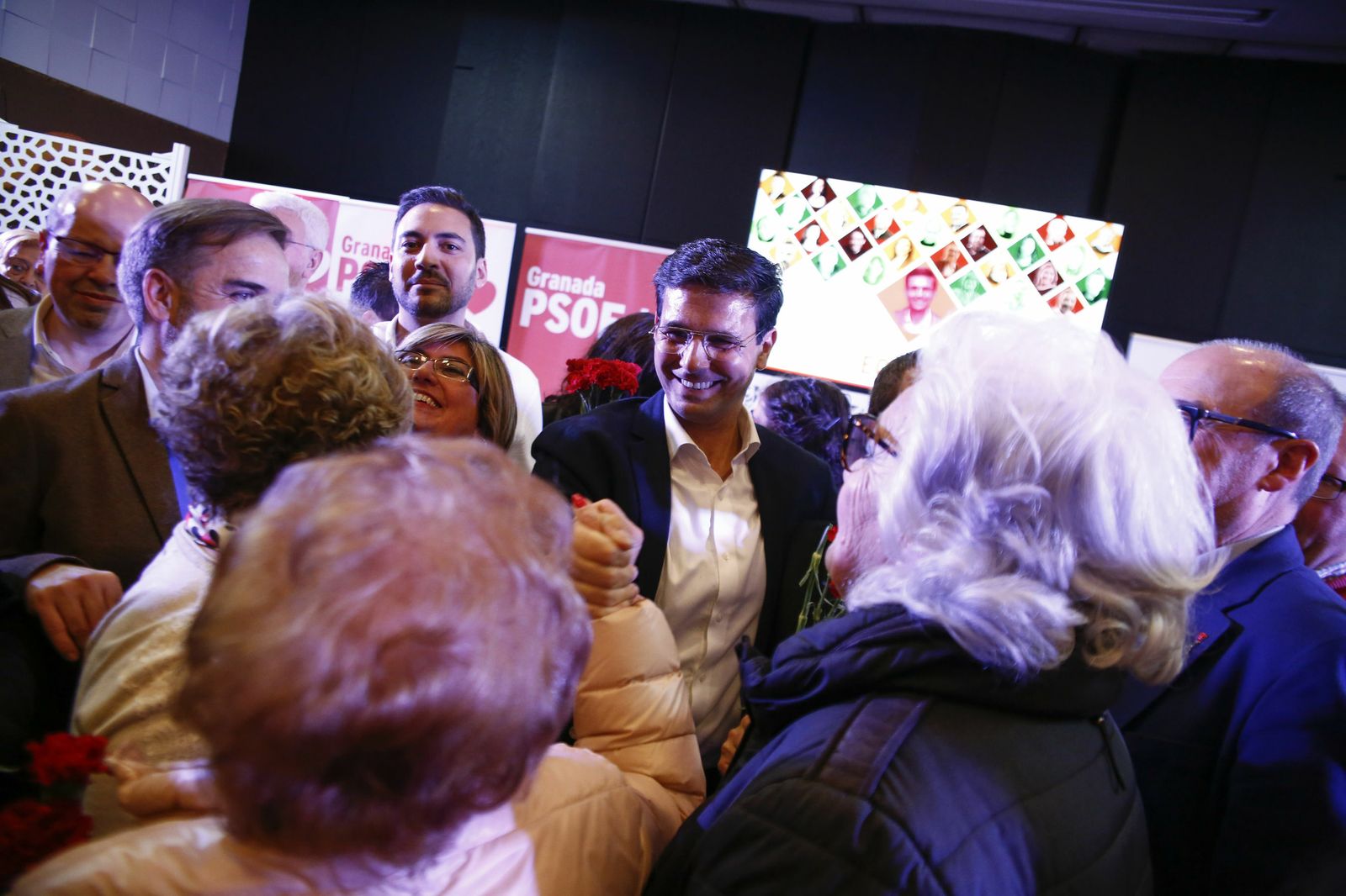 Las imágenes del inicio de la campaña del PSOE