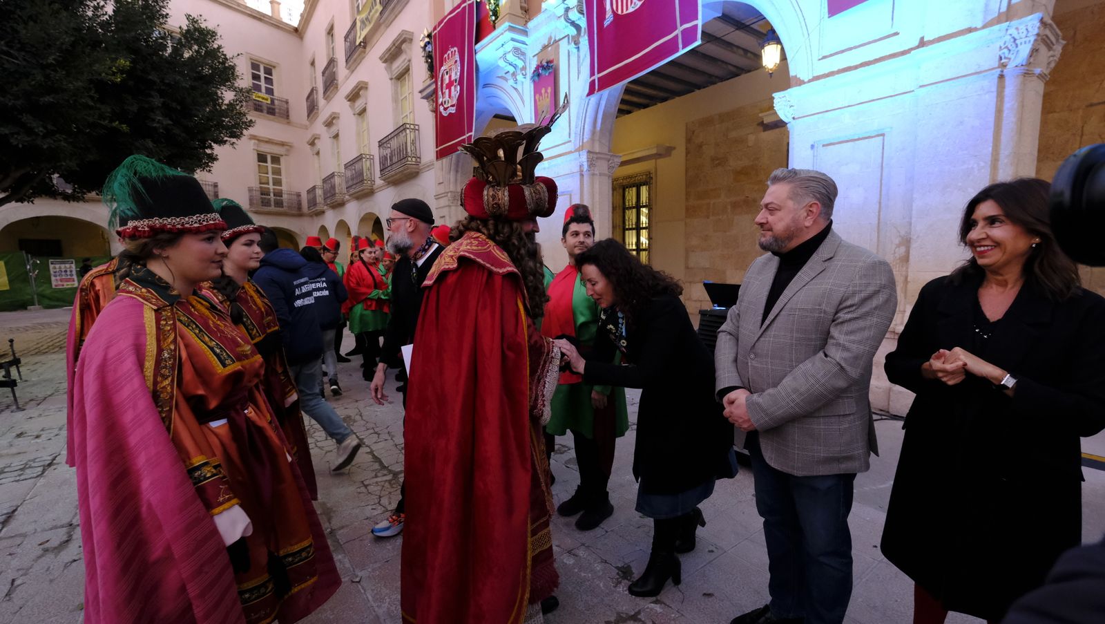Fotogalería de la Cabalgata de Reyes Magos en Almería