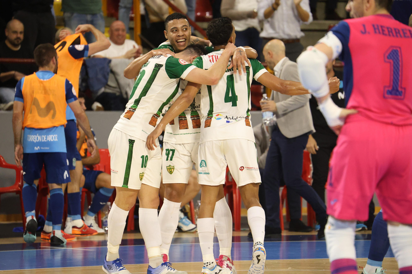 La derrota del Córdoba Futsal ante el Movistar Inter, en imágenes