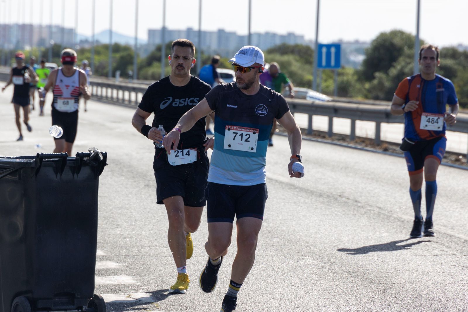 Las imágenes de la Media Maratón Bahía de Cádiz