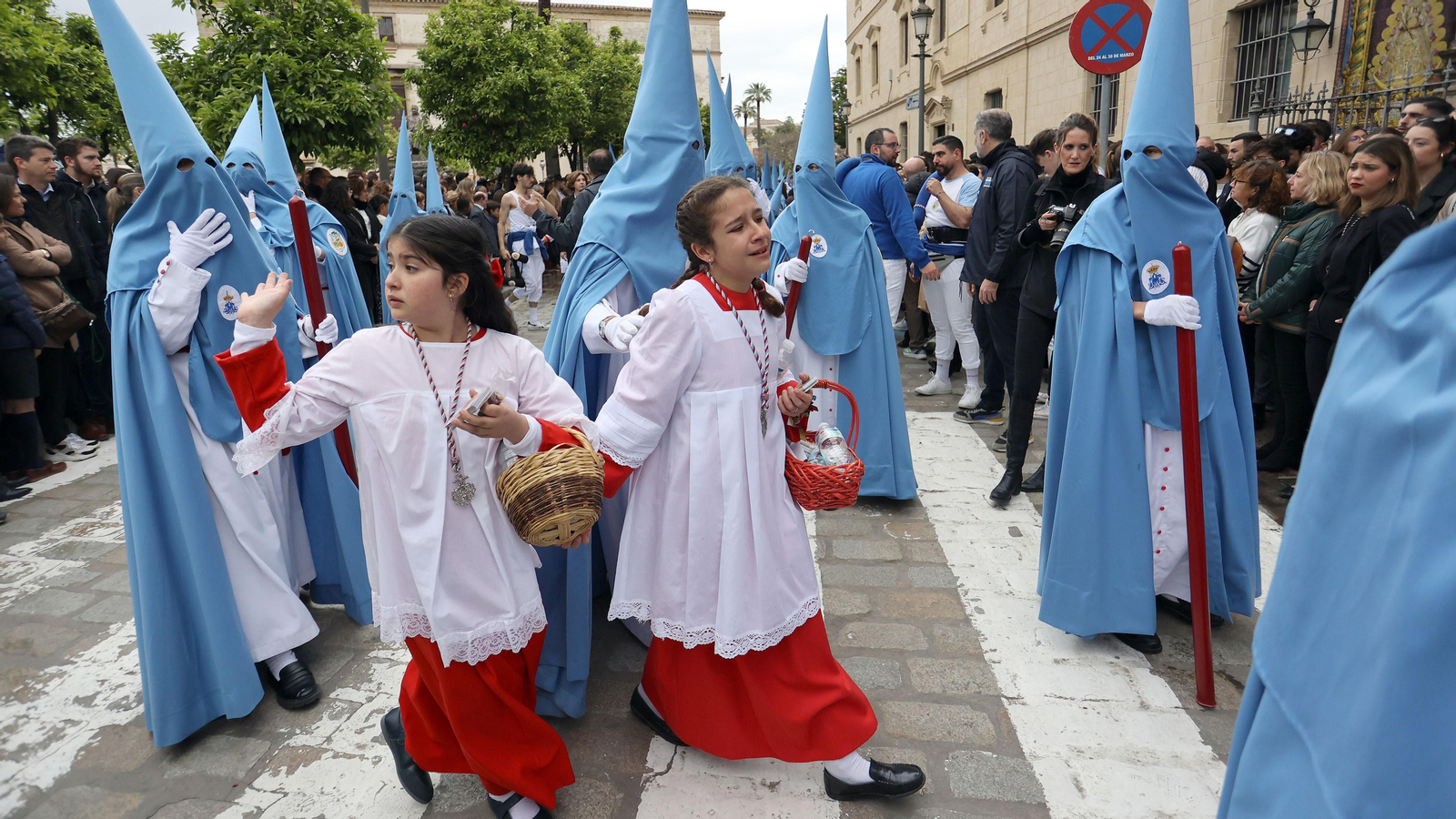 La lluvia apareció en la tarde del Viernes Santo