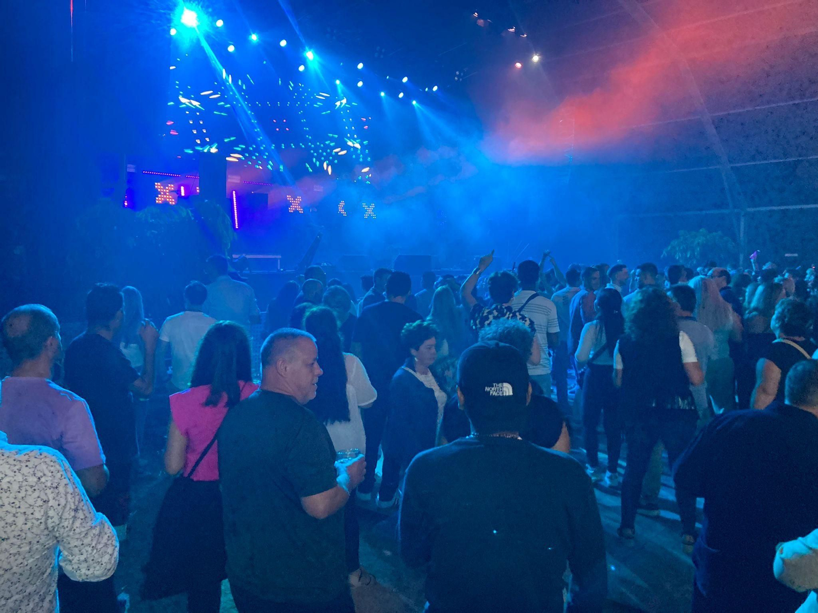 Las noches de fiestas son de Pulpí: de los toros de fuego a la música dance de los 90 por San Miguel