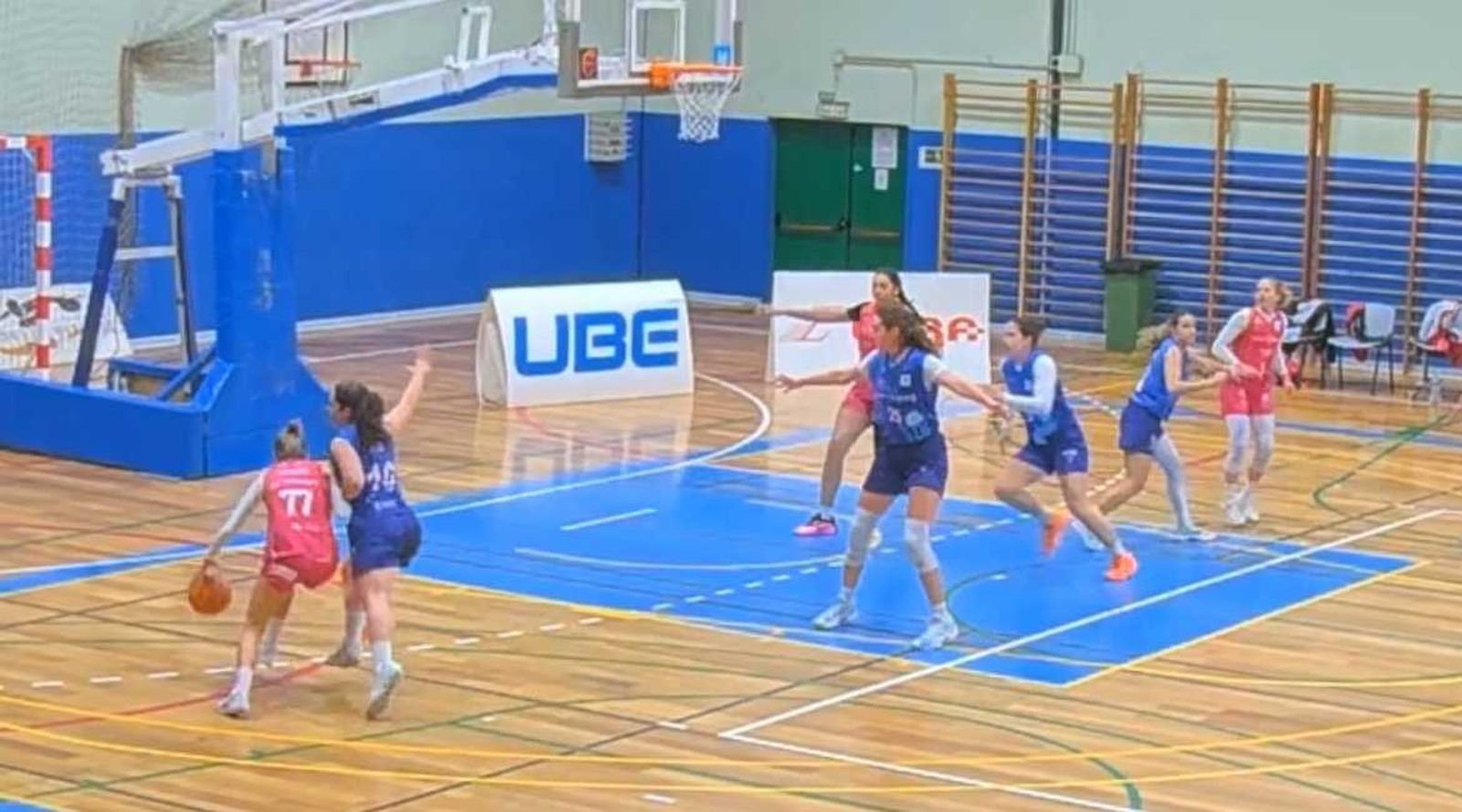Cochi Satorre en jugada de ataque en el juego ante el NBF Castelló