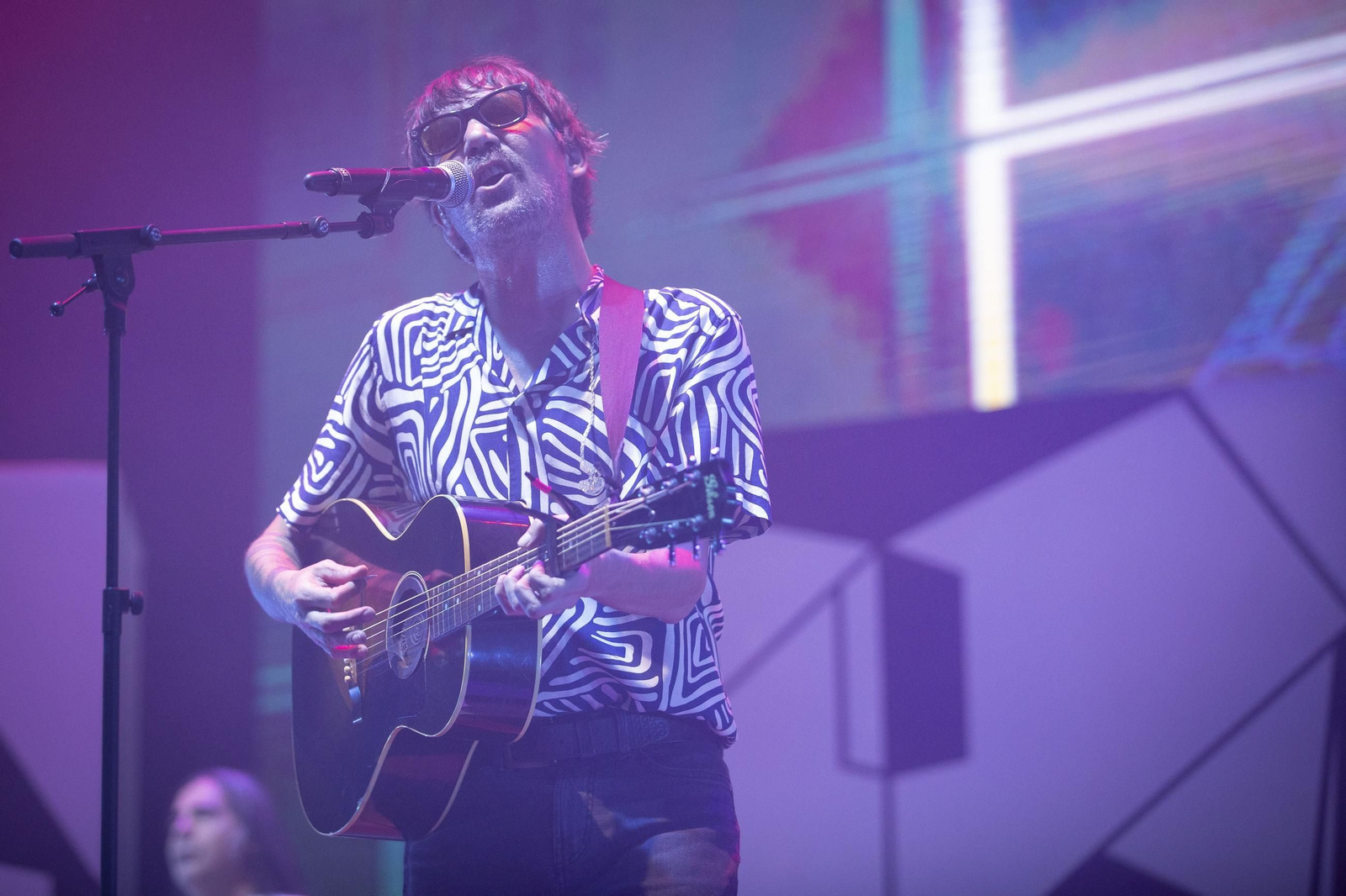 Lori Meyers se toman un descanso no sin antes llenar la Plaza de Toros