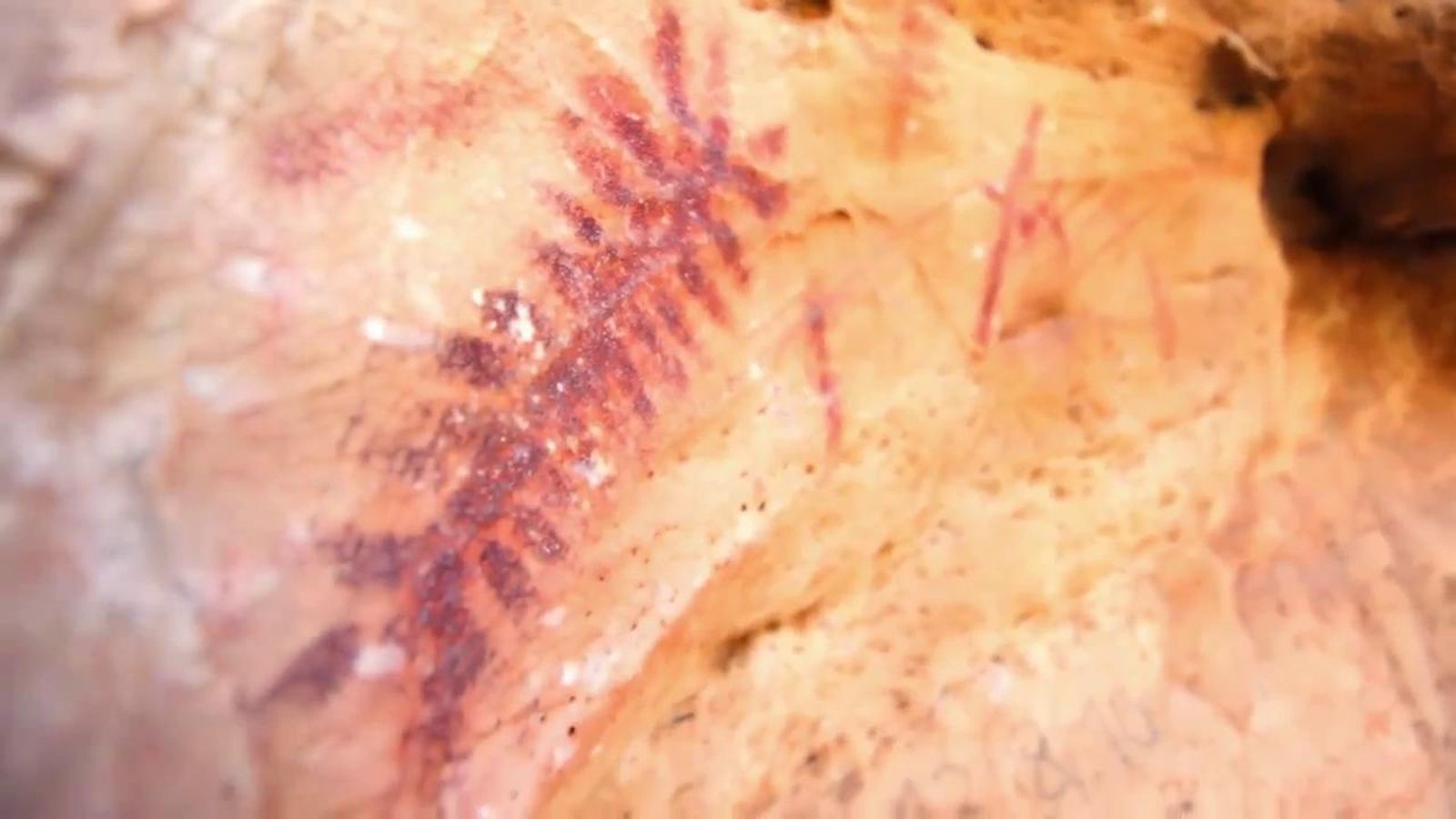 Pinturas rupestres en Peñas de Cabrera.