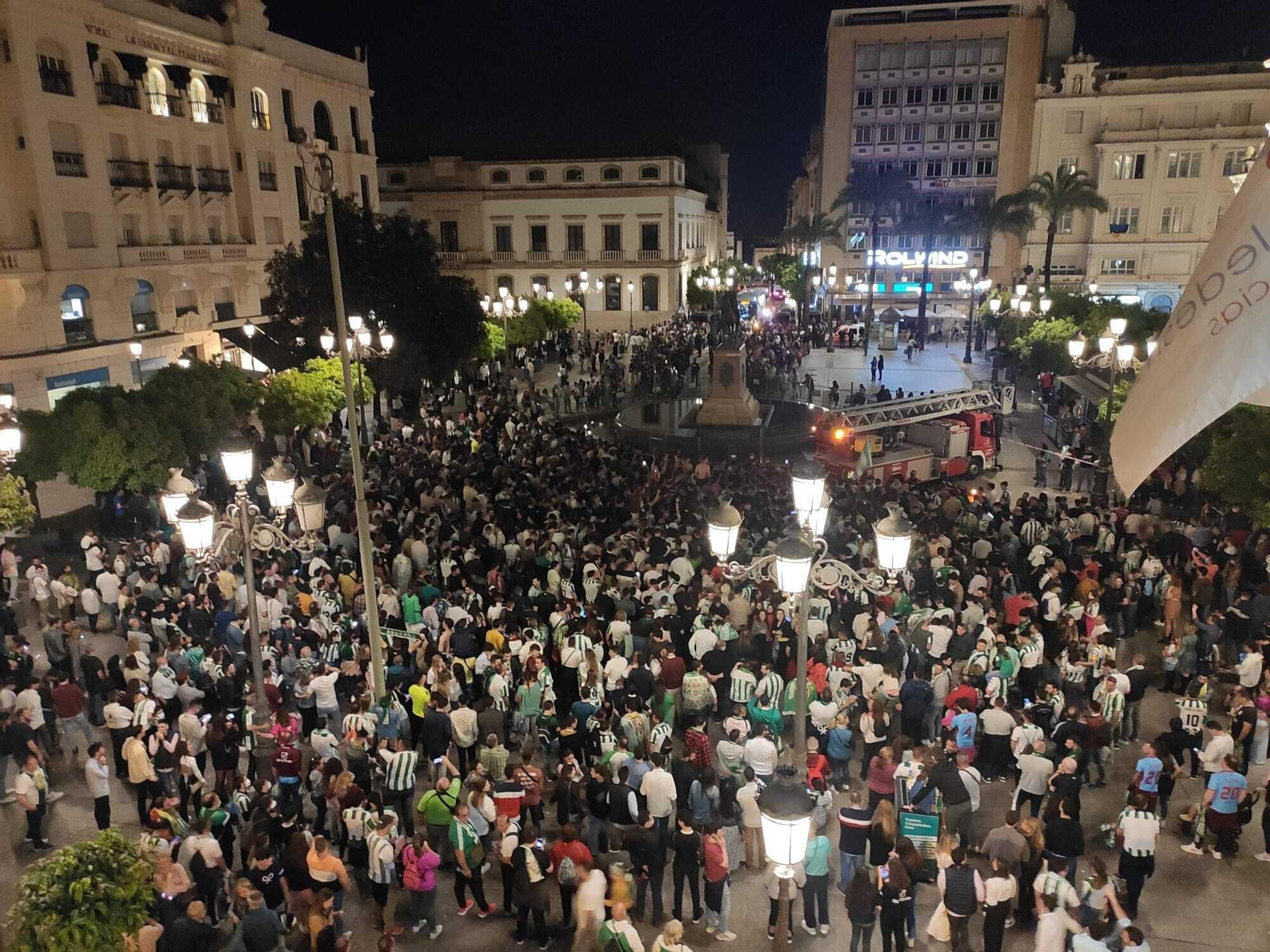 La celebración del ascenso del Córdoba CF en Las Tendillas, en imágenes