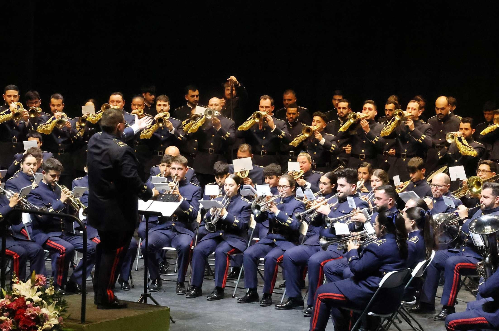 Imágenes del concierto cofrade solidario "Princesa Ari", en la Casa Colón