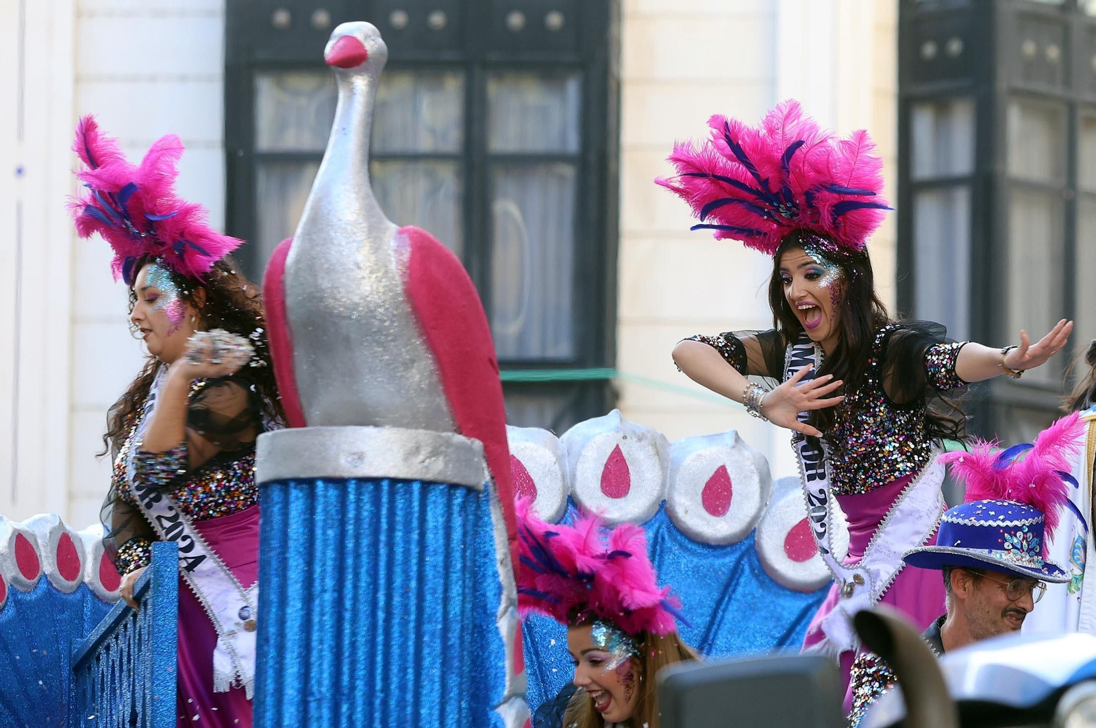Imágenes de la cabalgata del Carnaval Colombino 2024