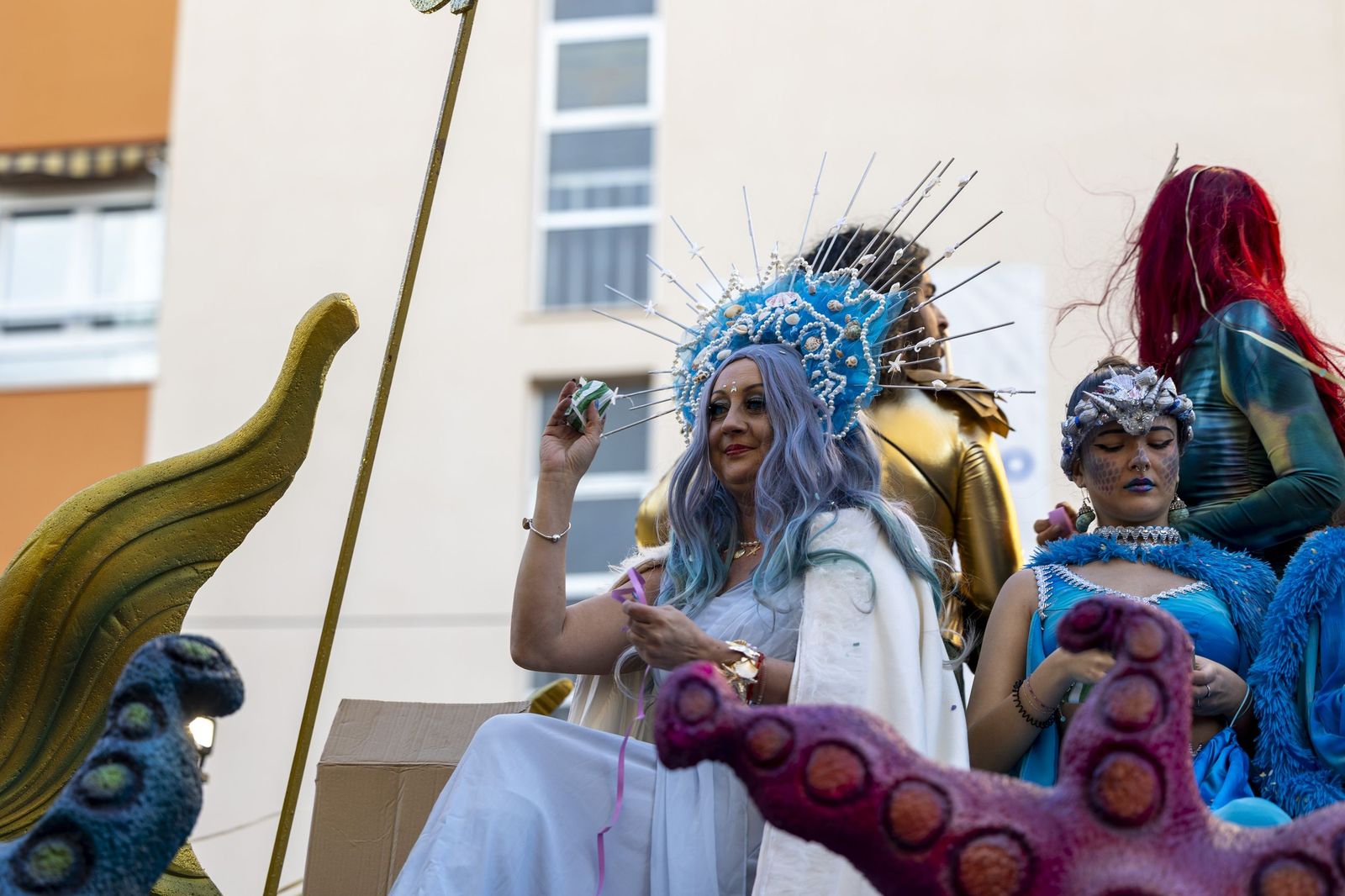 Las mejores imágenes de la Cabalgata del Carnaval de Cádiz 2026