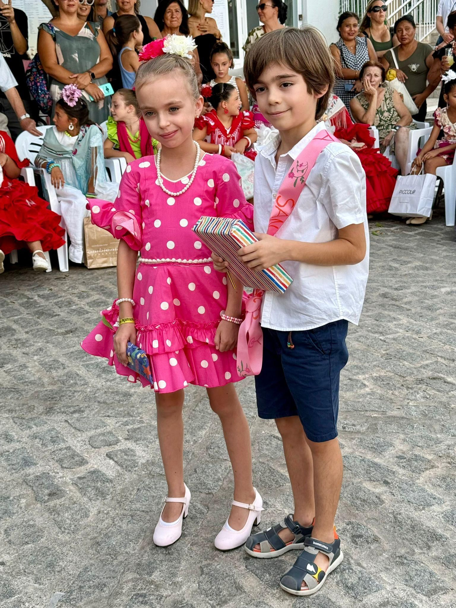 Las mejores imágenes de la Feria del Mediodía y la carrera de cintas infantiles de Mojácar