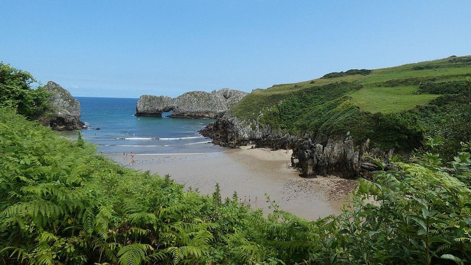 Playa de Berrellín o Barnejo (Cantabria)