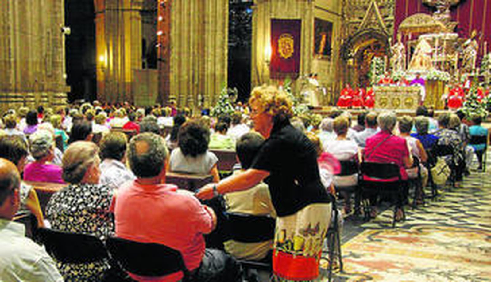 Los fieles se han volcado una vez más en las colectas.