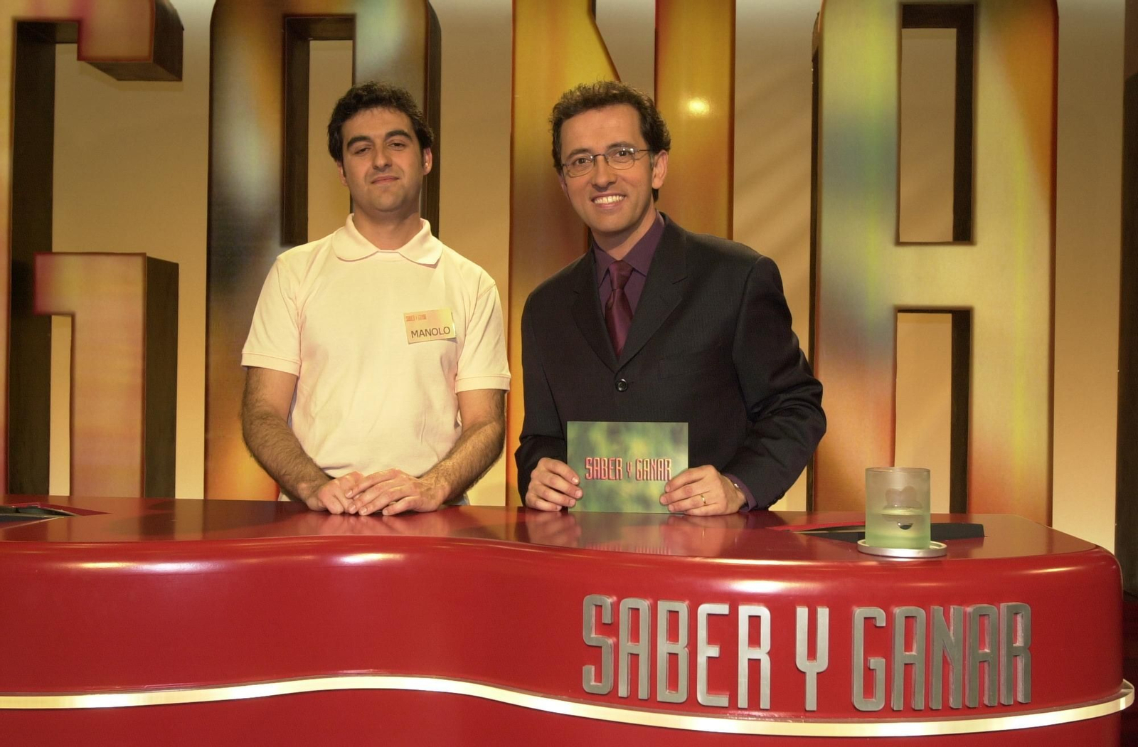 En 2001, con el concursante jerezano Manolo Romero