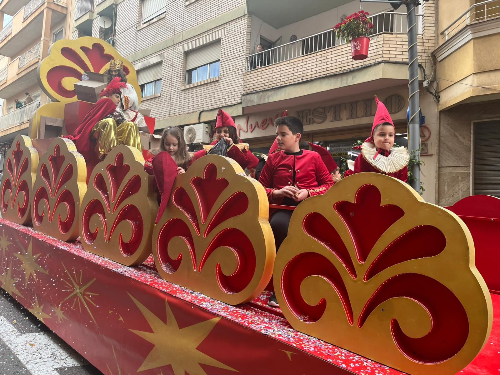 La mágica cabalgata de los Reyes Magos en Cuevas del Almanzora, en imágenes