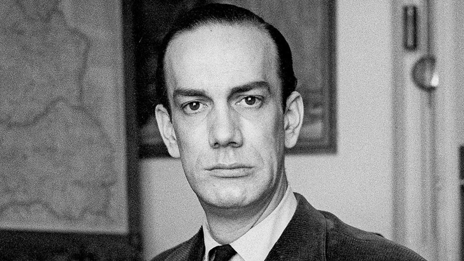 Camilo José Cela. 1916-2002