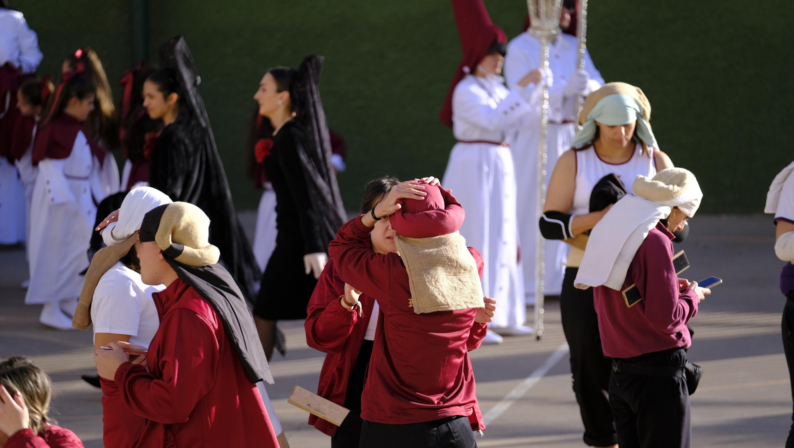 Coronación desaría al viento en su estación de Penitencia
