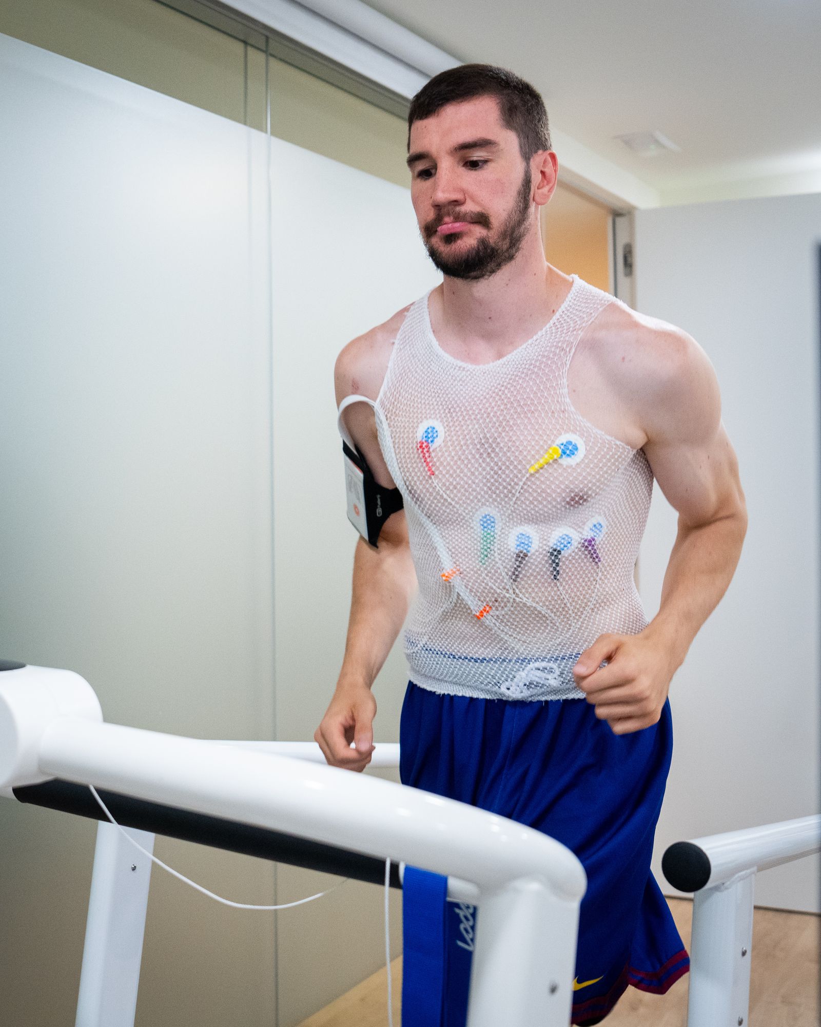 Darío Brizuela firma contrato con el Barcelona