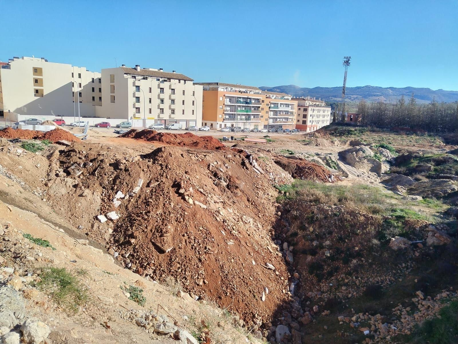 Parcela del antiguo campo de fútbol adquirida por Mercadona.