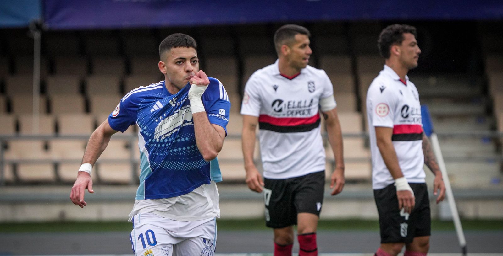 Imágenes del partido del Xerez CD - UD Melilla