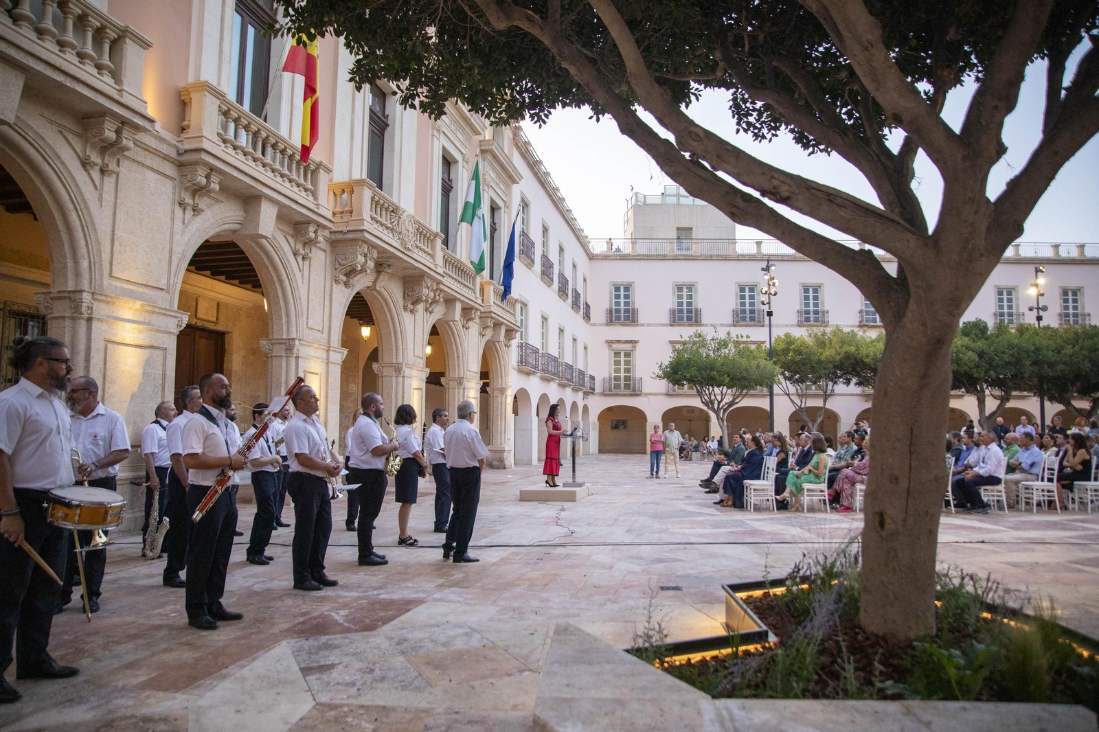 Las imágenes de la inauguración de la Plaza de la Constitución en Almería