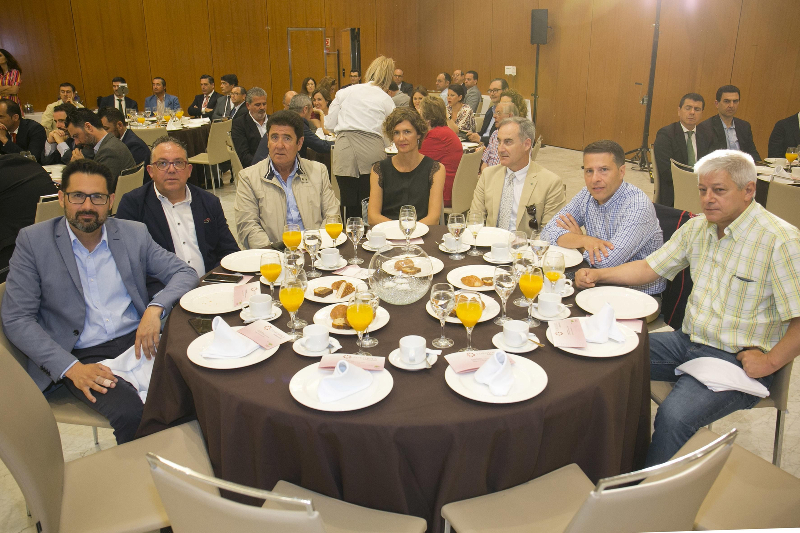 Las imágenes del Foro Joly con Elías Bendodo