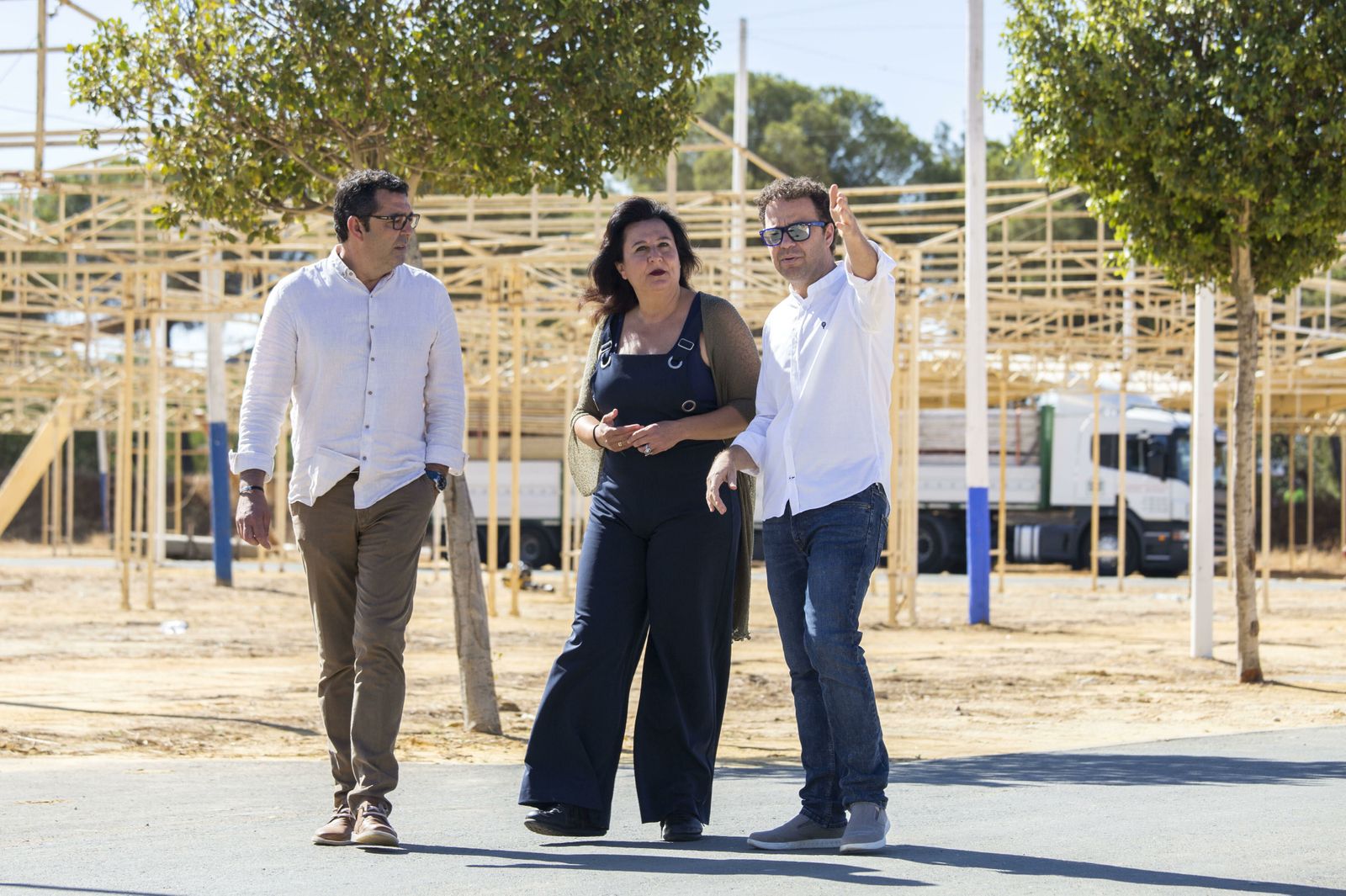 Francisco Albillo, Esther Cumbrera y Daniel Mantero en el recinto colombino