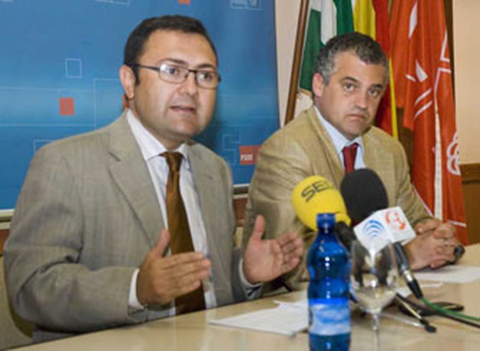 Carnero: "El nuevo gobierno es el mismo que llevó a Benalmádena a la ruina"