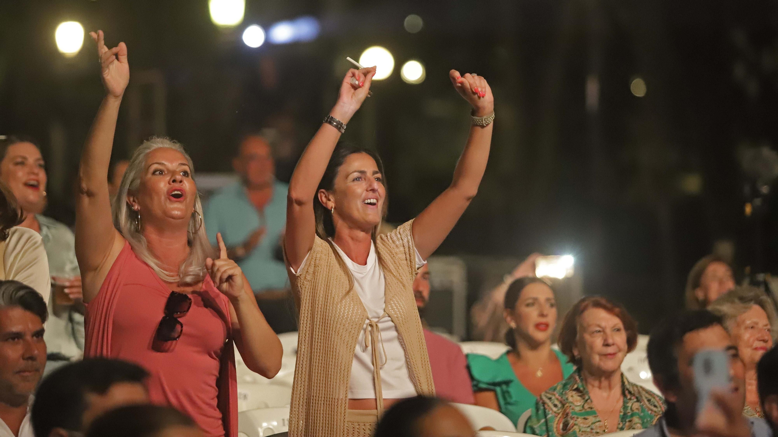 Fotos de ambiente en el concierto de Juanlu Montoya en Algeciras