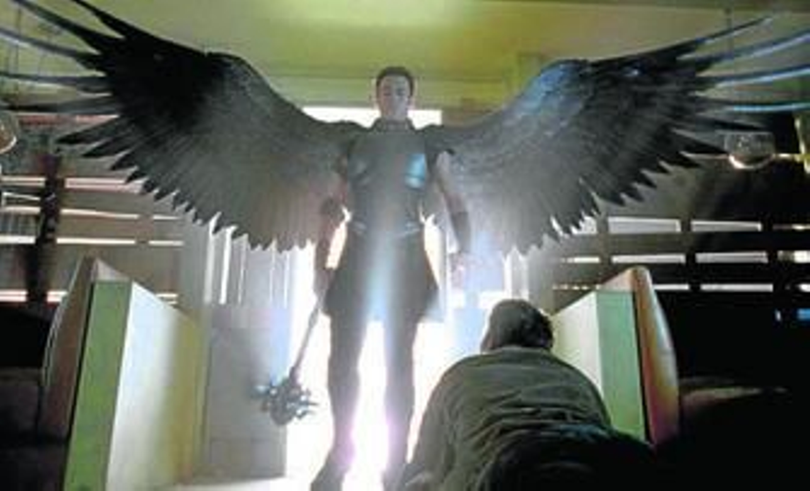 Dios envía a sus ángeles para destruir a la Humanidad en 'Legión'.