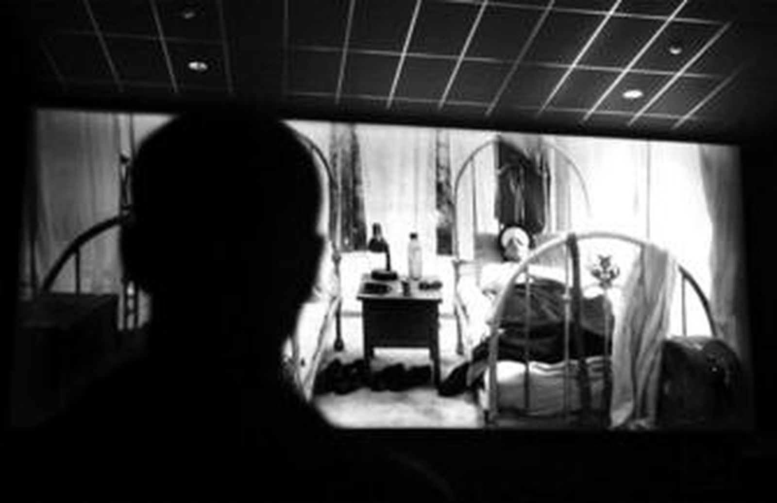 Una sala del cine Al-Ándalus El Centro en Cádiz prácticamente vacía a primera hora de la tarde